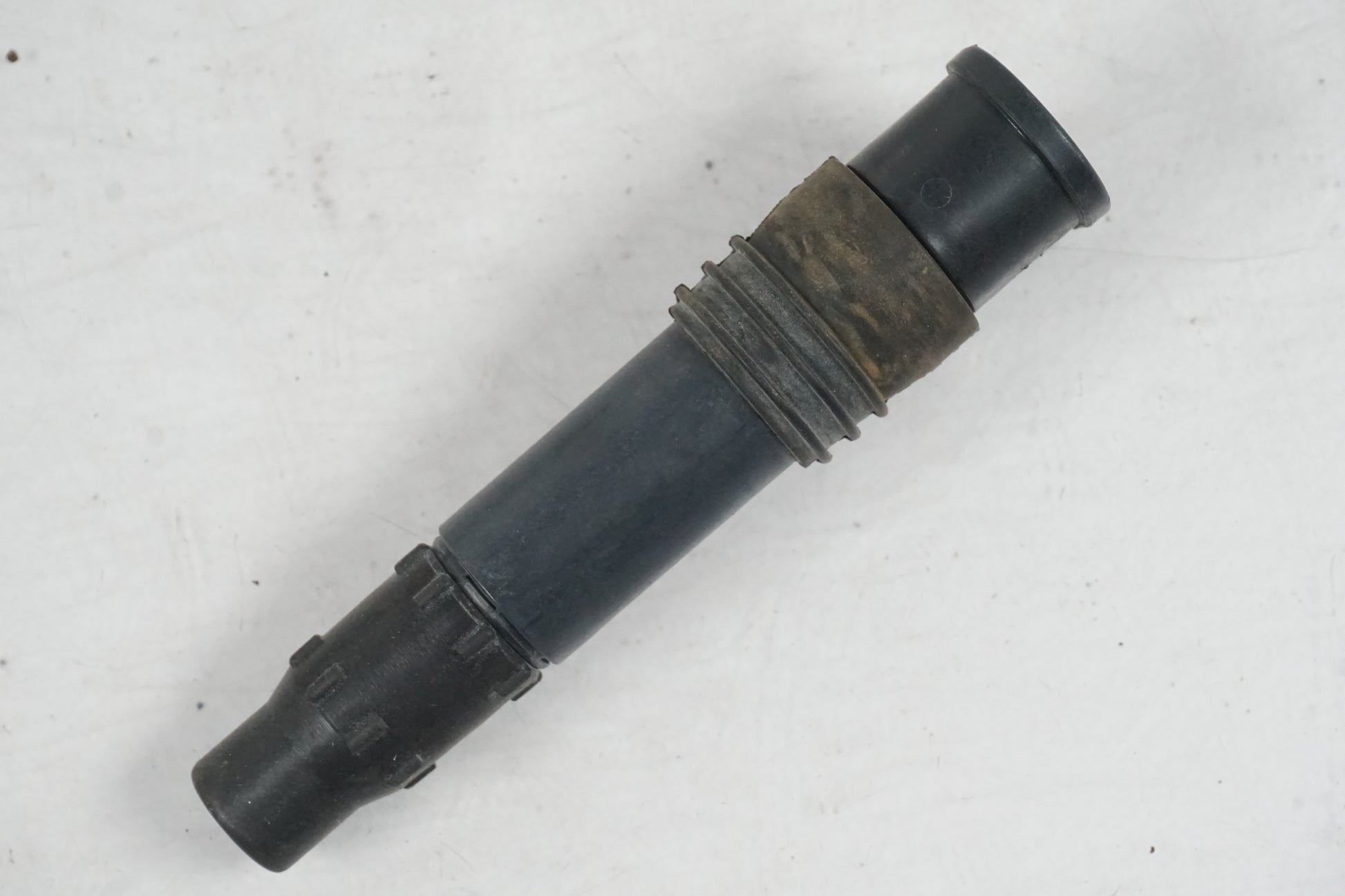 Höger sida på Tändspole från en Suzuki GSX-R 750 -2002 motorcykel.