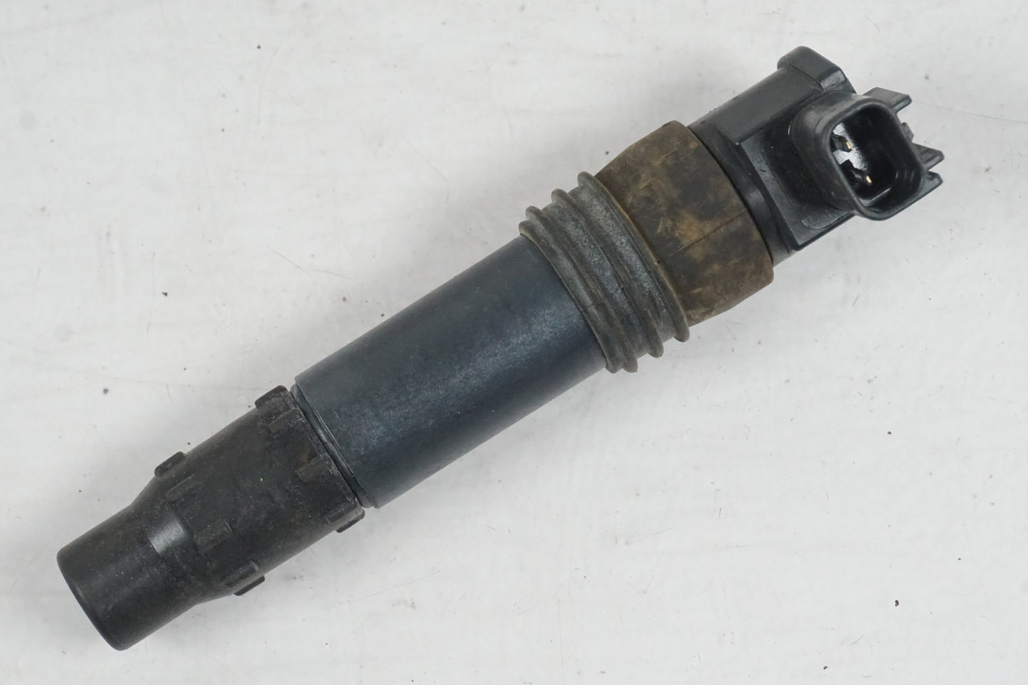 Framsidan på Tändspole från en Suzuki GSX-R 750 -2002 motorcykel.