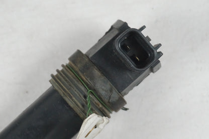 Baksidan på Tändspole från en Suzuki GSX-R 750 -1998 motorcykel.