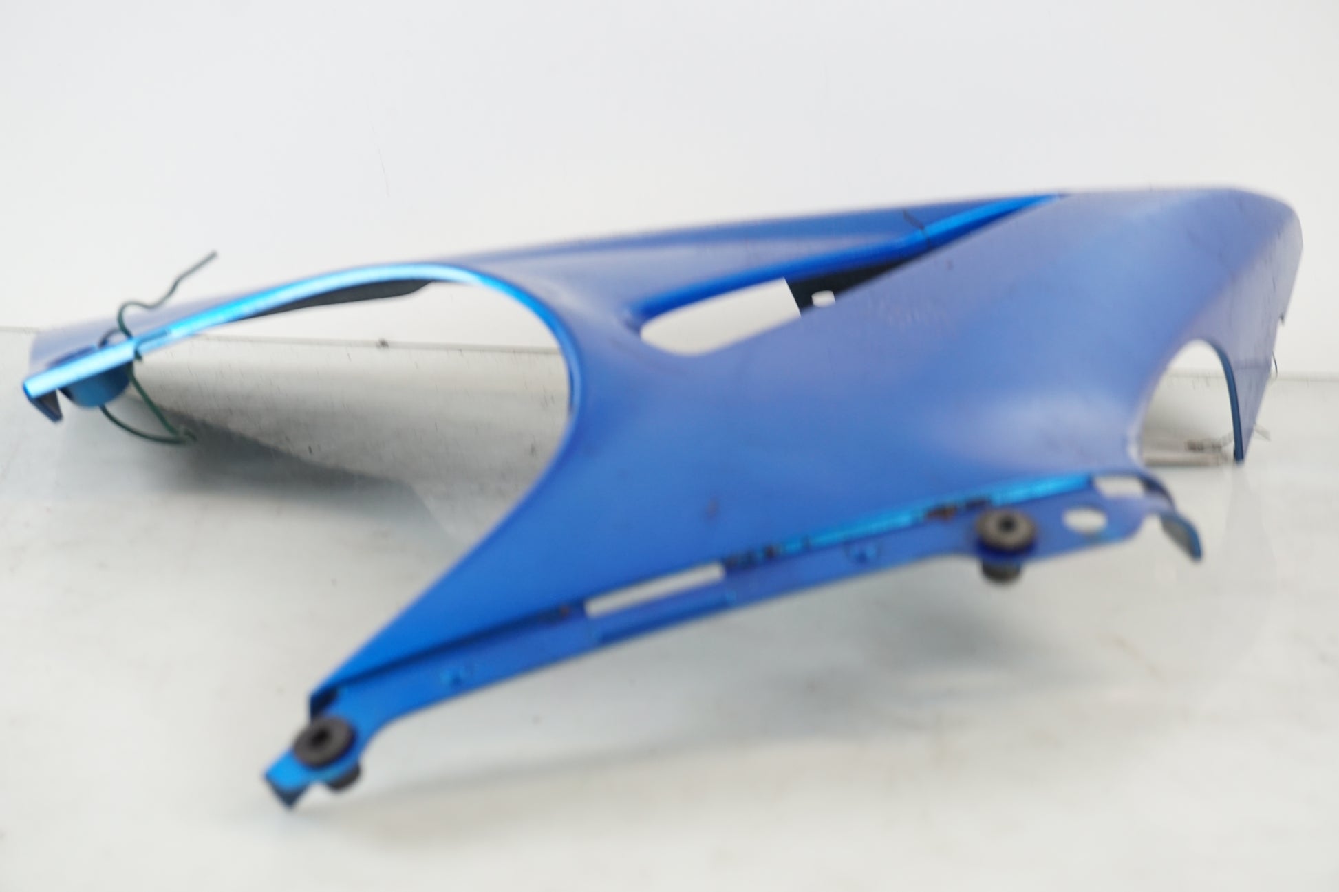 Vänster sida på Magkåpa från en Kawasaki ER-6F -2007 motorcykel.