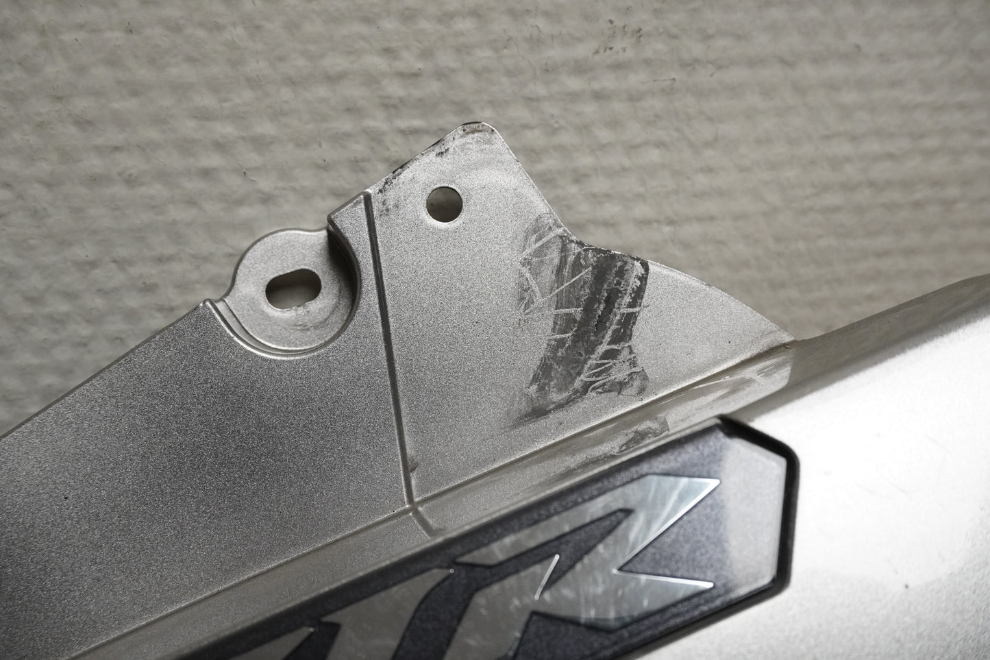 Höger sida på Sidopanel från en Yamaha FJR 1300 -2016 motorcykel.