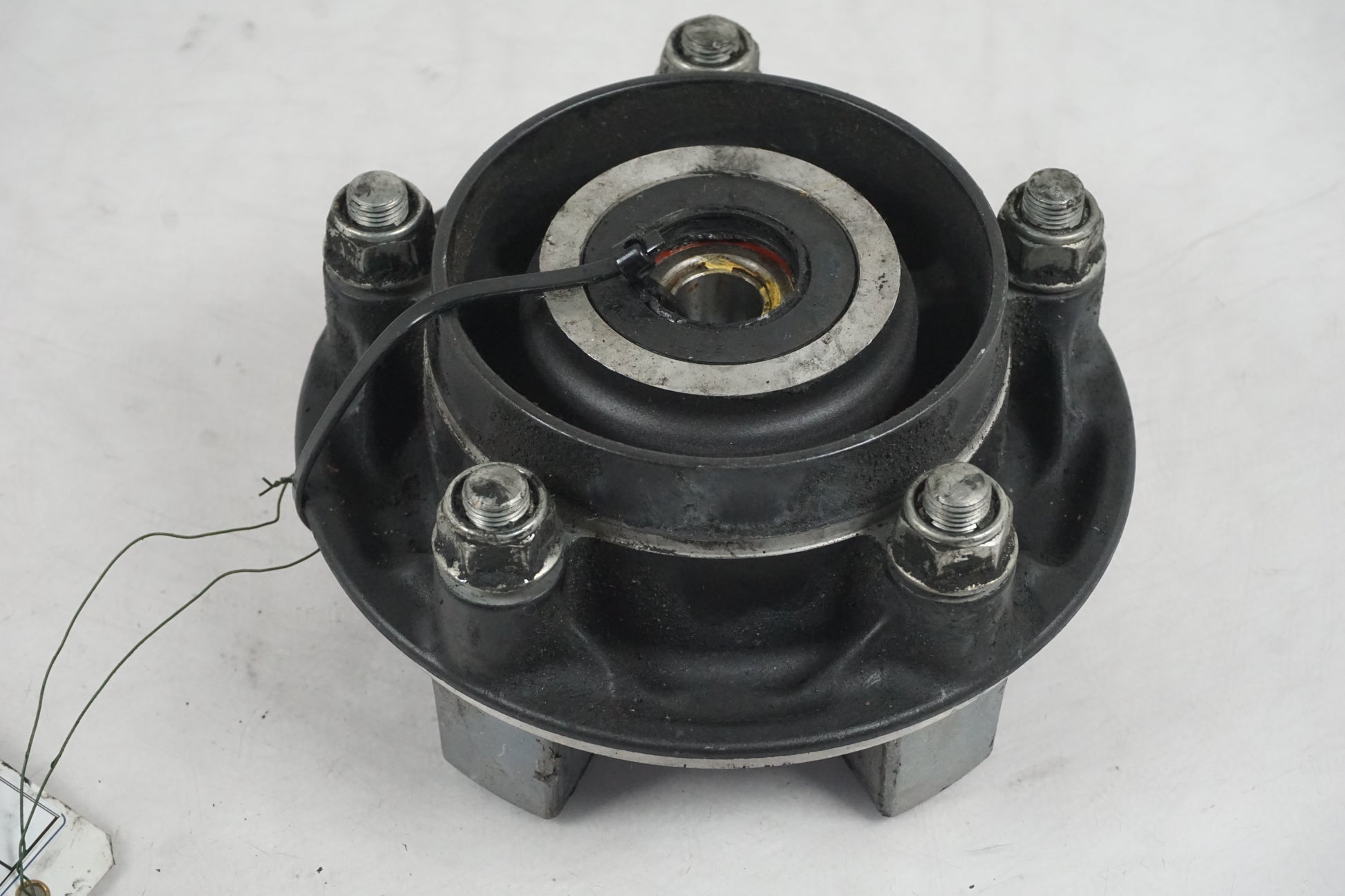 Framsidan på Drevfäste från en Honda CB 500 F -2013 motorcykel.