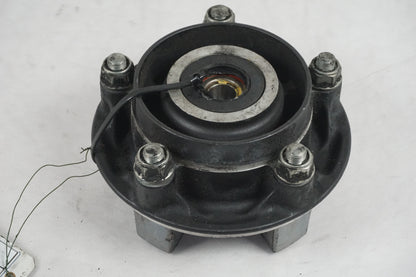 Framsidan på Drevfäste från en Honda CB 500 F -2013 motorcykel.