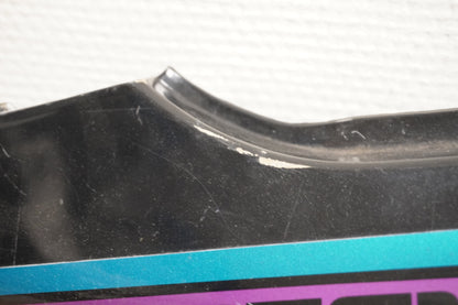Vänster sida på Bakvinge från en Yamaha FZR 1000 -1993 motorcykel.