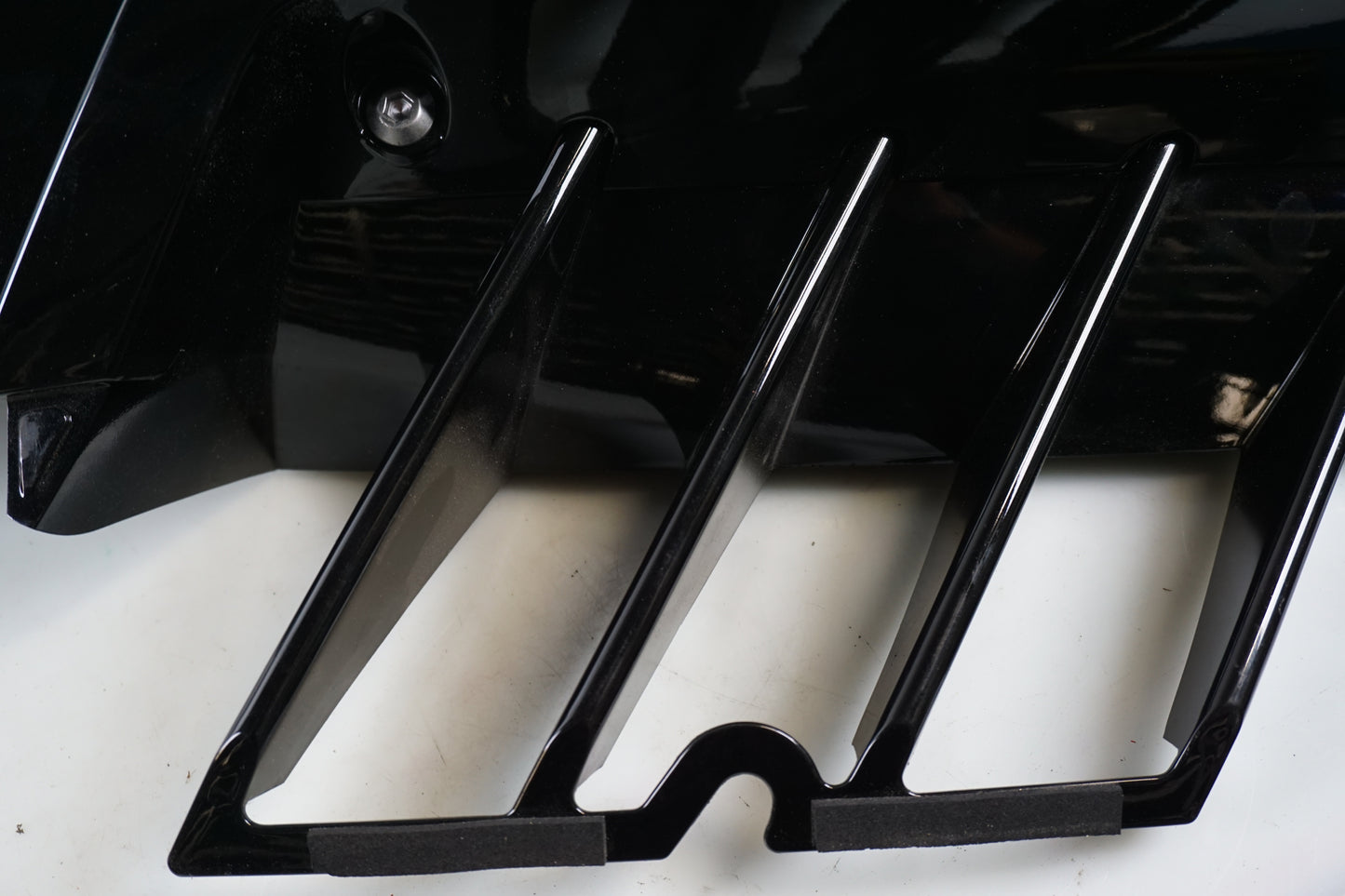 Extrabild4 på Sidkåpa från en Kawasaki GTR 1400 -2008 motorcykel.