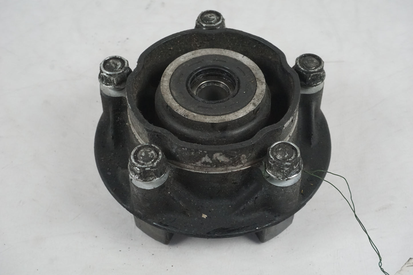 Framsidan på Drevfäste från en Honda CBF 1000 -2007 motorcykel.