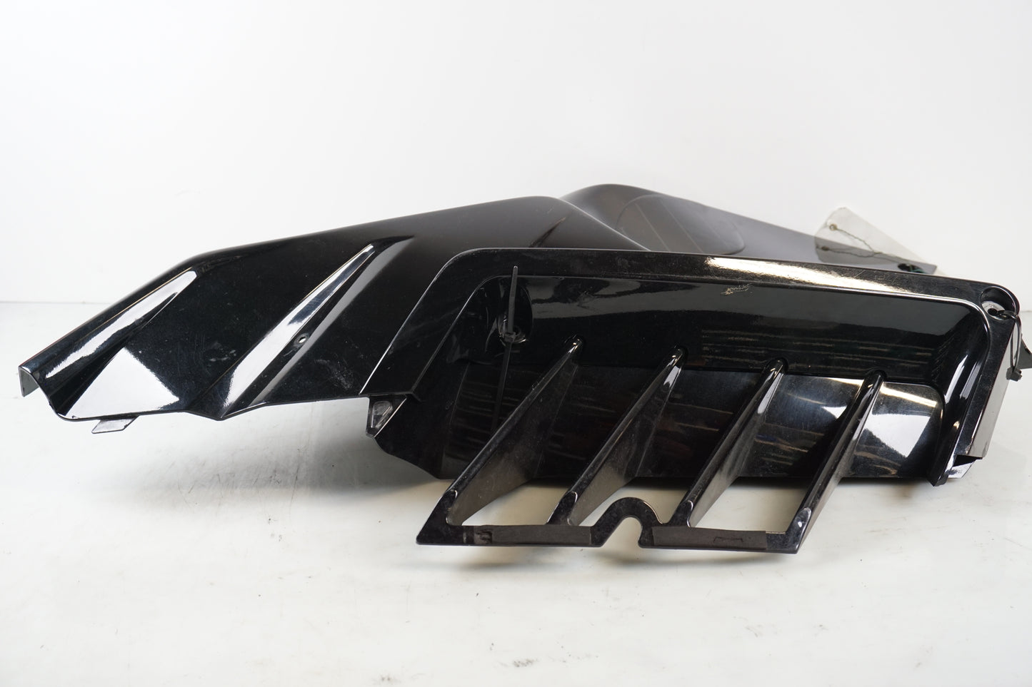 Baksidan på Sidkåpa från en Kawasaki GTR 1400 -2008 motorcykel.