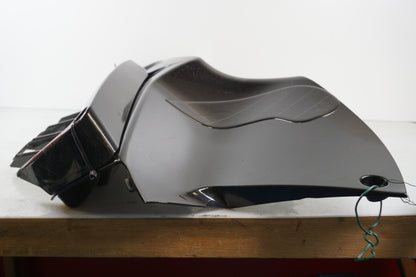 Vänster sida på Sidkåpa från en Kawasaki GTR 1400 -2008 motorcykel.