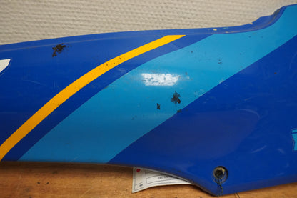 Snett uppifrån på Sidopanel från en Yamaha TZR 125 -1989 motorcykel.