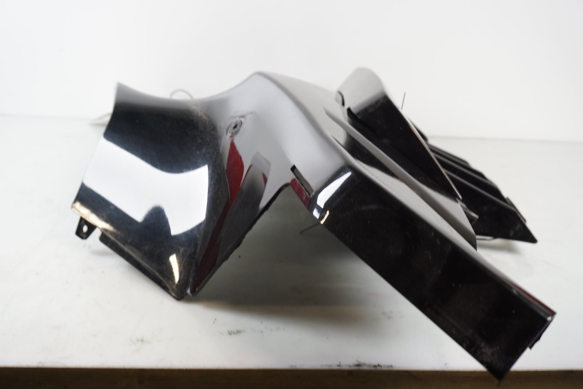 Extrabild1 på Sidkåpa från en Kawasaki GTR 1400 -2008 motorcykel.