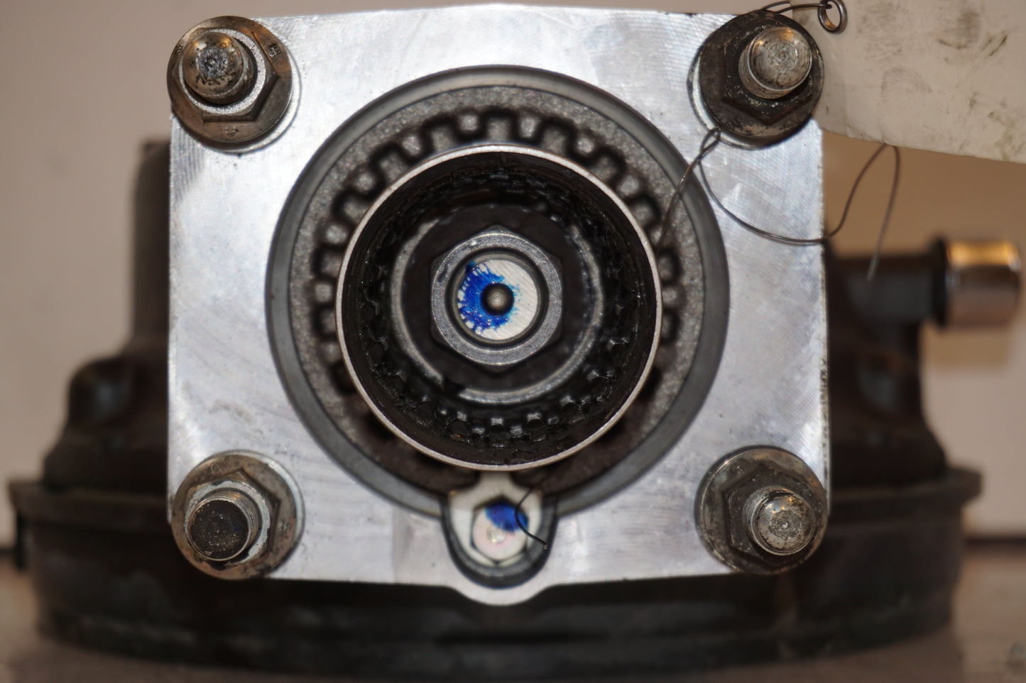 Baksidan på Slutväxel från en Honda CTX 1300 -2014 motorcykel.