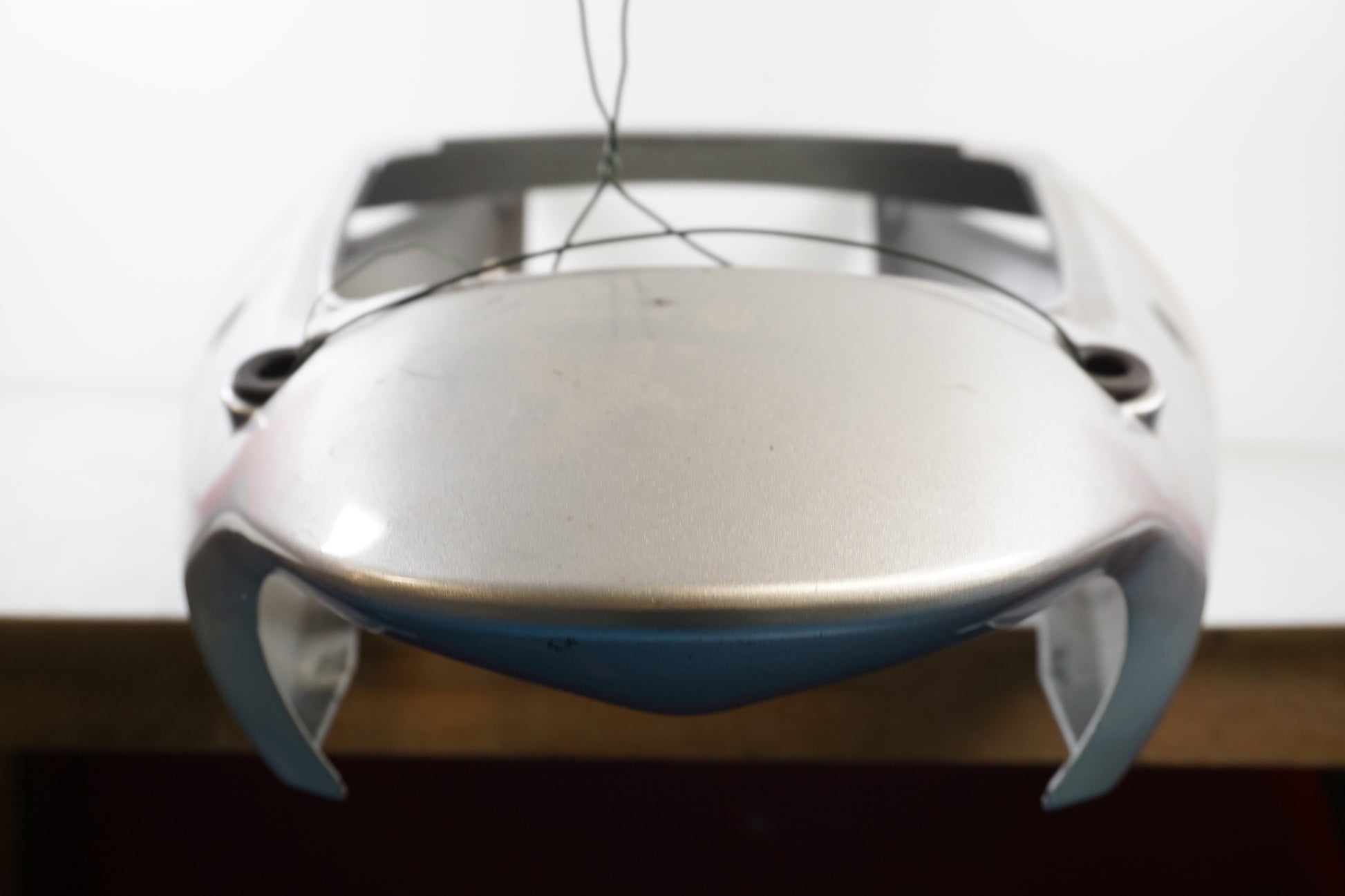 Baksidan på Bakvinge från en Kawasaki ZX-6R -2002 motorcykel.