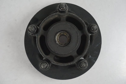 Baksidan på Drevfäste från en Honda CBR 1100 XX -1998 motorcykel.