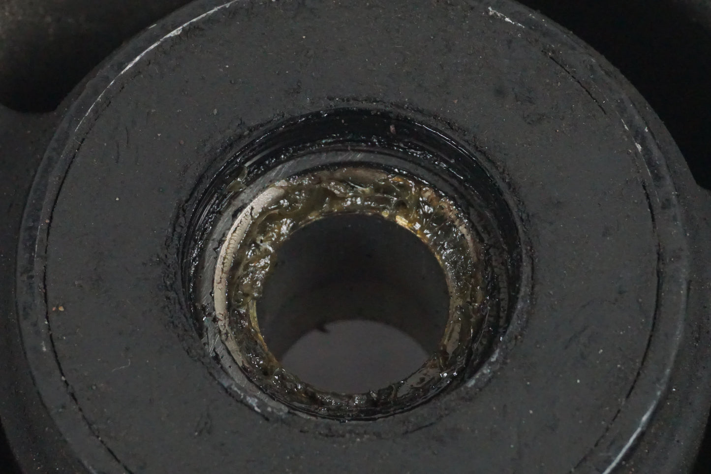 Höger sida på Drevfäste från en Honda CBR 1100 XX -1998 motorcykel.