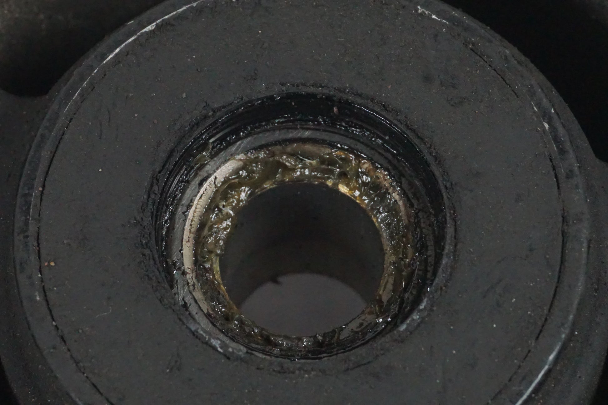 Höger sida på Drevfäste från en Honda CBR 1100 XX -1998 motorcykel.