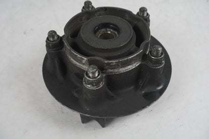 Vänster sida på Drevfäste från en Honda CBR 1100 XX -1998 motorcykel.