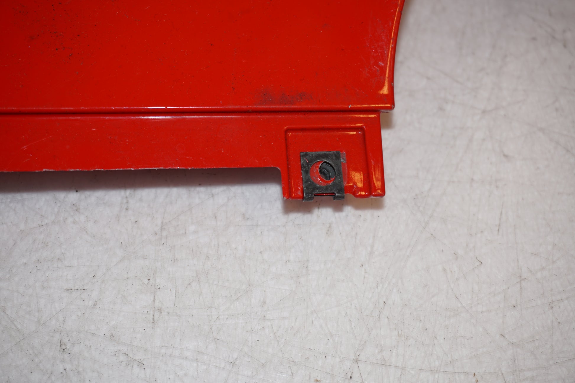 Höger sida på Magkåpa från en Ducati 1299 Panigale -2015 motorcykel.