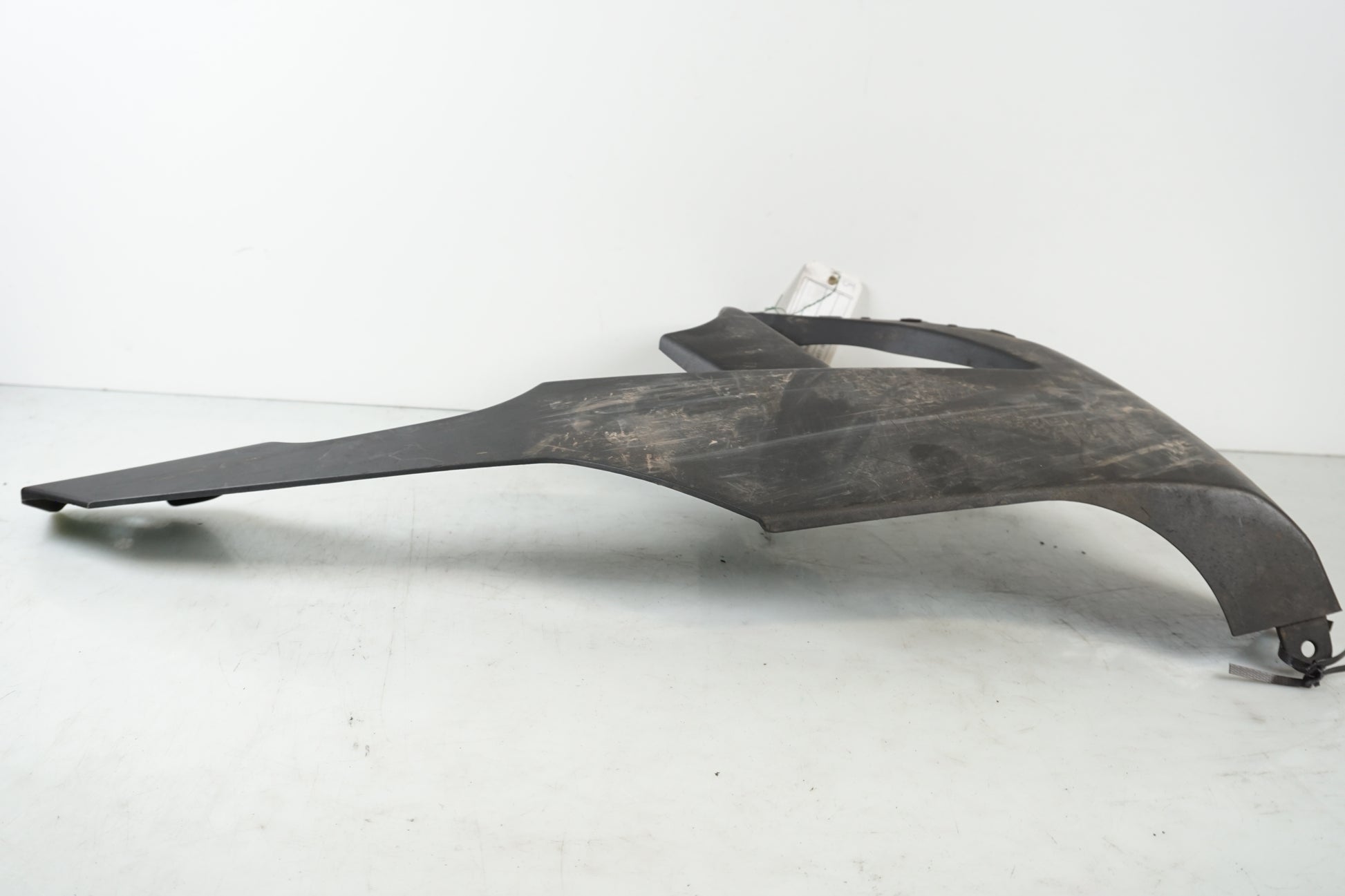 Höger sida på Magkåpa från en Kawasaki ZX-10R -2008 motorcykel.