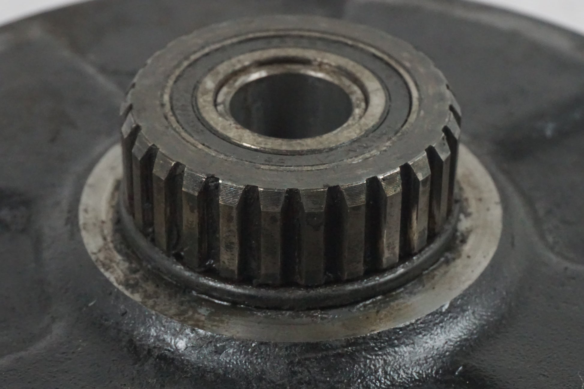 Snett uppifrån på Drivfäste från en Honda CTX 1300 -2014 motorcykel.