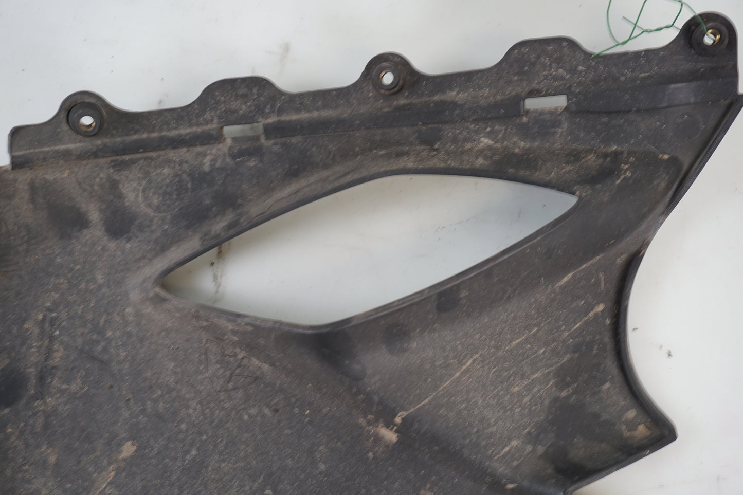 Extrabild2 på Magkåpa från en Kawasaki ZX-10R -2008 motorcykel.