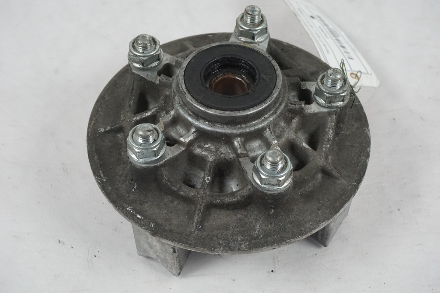 Framsidan på Drevfäste från en Honda VT 600 C -1999 motorcykel.