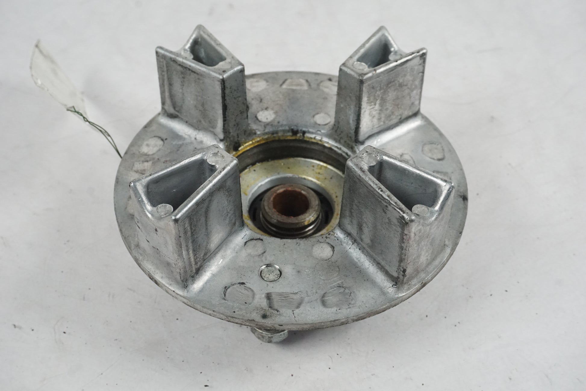 Vänster sida på Drevfäste från en Honda VT 600 C -1999 motorcykel.