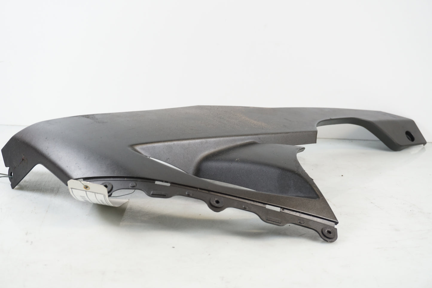 Baksidan på Magkåpa från en Kawasaki ZX-10R -2008 motorcykel.