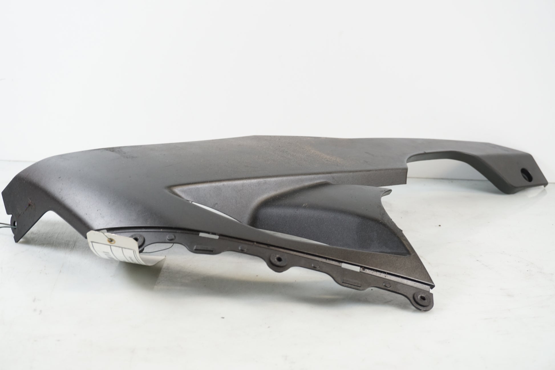 Baksidan på Magkåpa från en Kawasaki ZX-10R -2008 motorcykel.