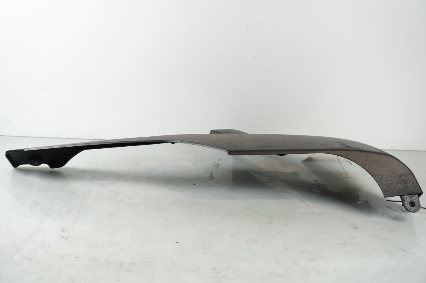 Vänster sida på Magkåpa från en Kawasaki ZX-10R -2008 motorcykel.