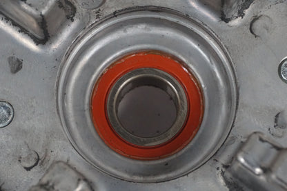 Snett uppifrån på Drevfäste från en Honda CBR 125 R -2011 motorcykel.