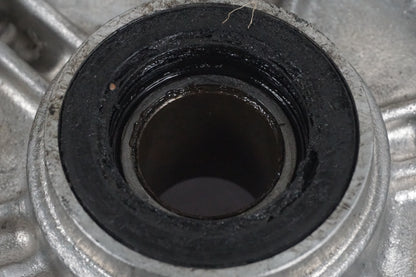 Höger sida på Drevfäste från en Honda CBR 900 RR -2000 motorcykel.