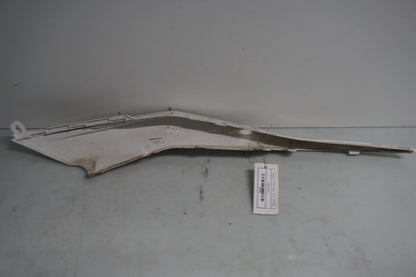 Snett nerifrån på Bakvinge från en Husqvarna TR 650 Strada -2012 motorcykel.