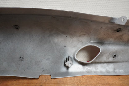 Snett uppifrån på Bakvinge från en Yamaha YZF 600 R -1996 motorcykel.