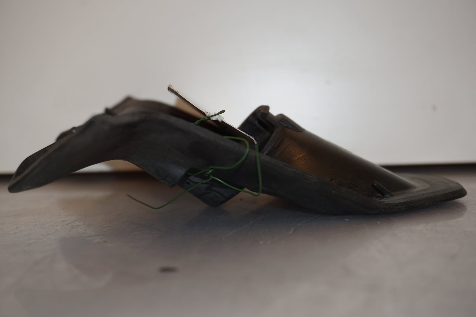 Höger sida på Bensintankskåpa från en Ducati 848 EVO -2012 motorcykel.