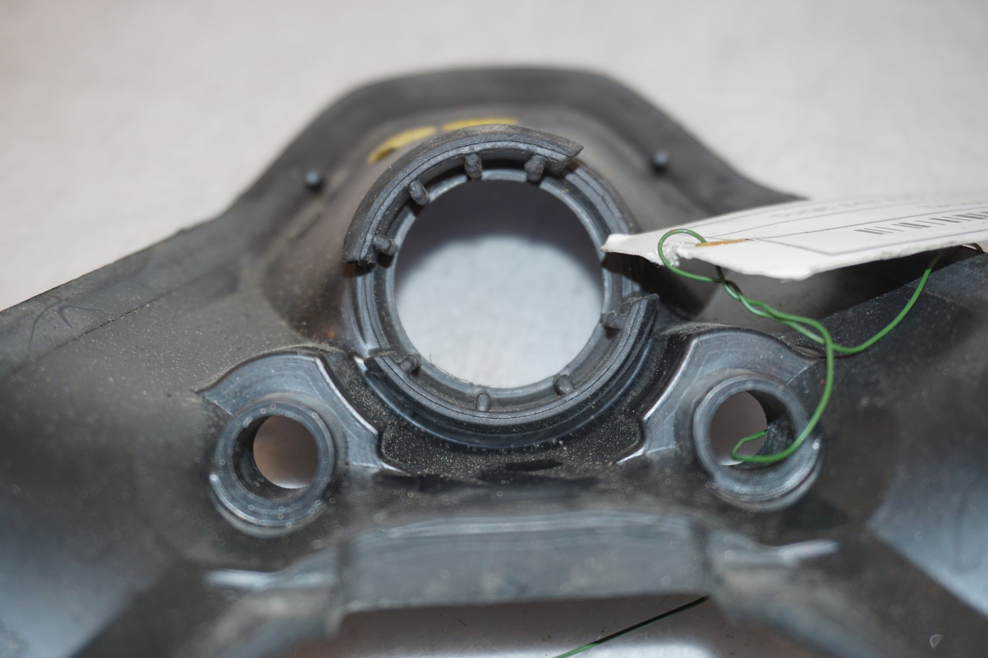 Snett uppifrån på Bensintankskåpa från en Ducati 848 EVO -2012 motorcykel.