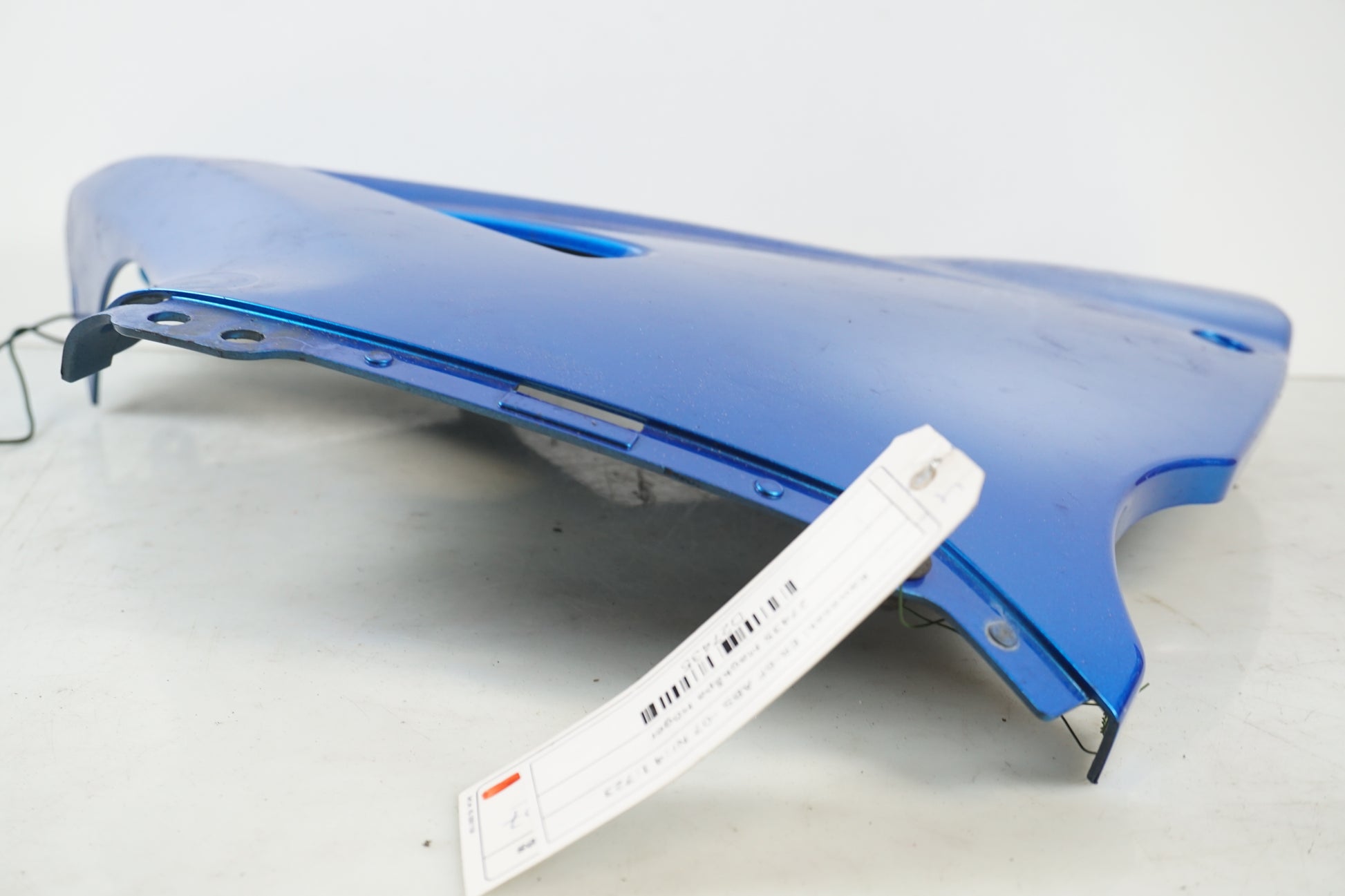 Vänster sida på Magkåpa från en Kawasaki ER-6F -2007 motorcykel.