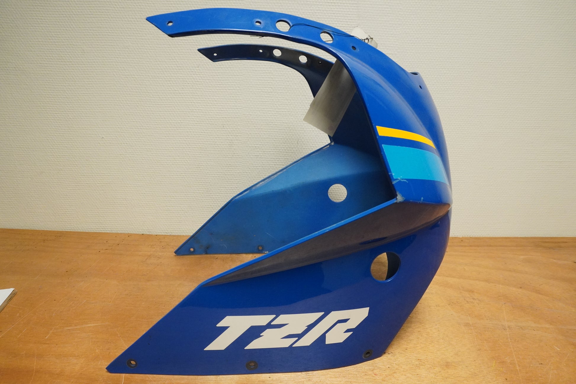 Höger sida på Toppkåpa från en Yamaha TZR 125 -1989 motorcykel.