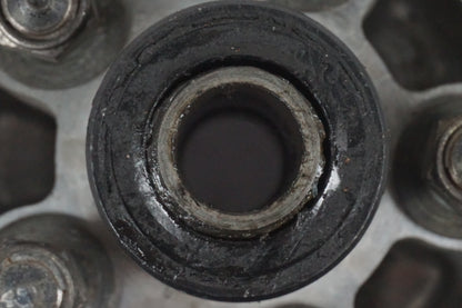 Höger sida på Remhjulsfäste från en Yamaha XV 1700 -2003 motorcykel.