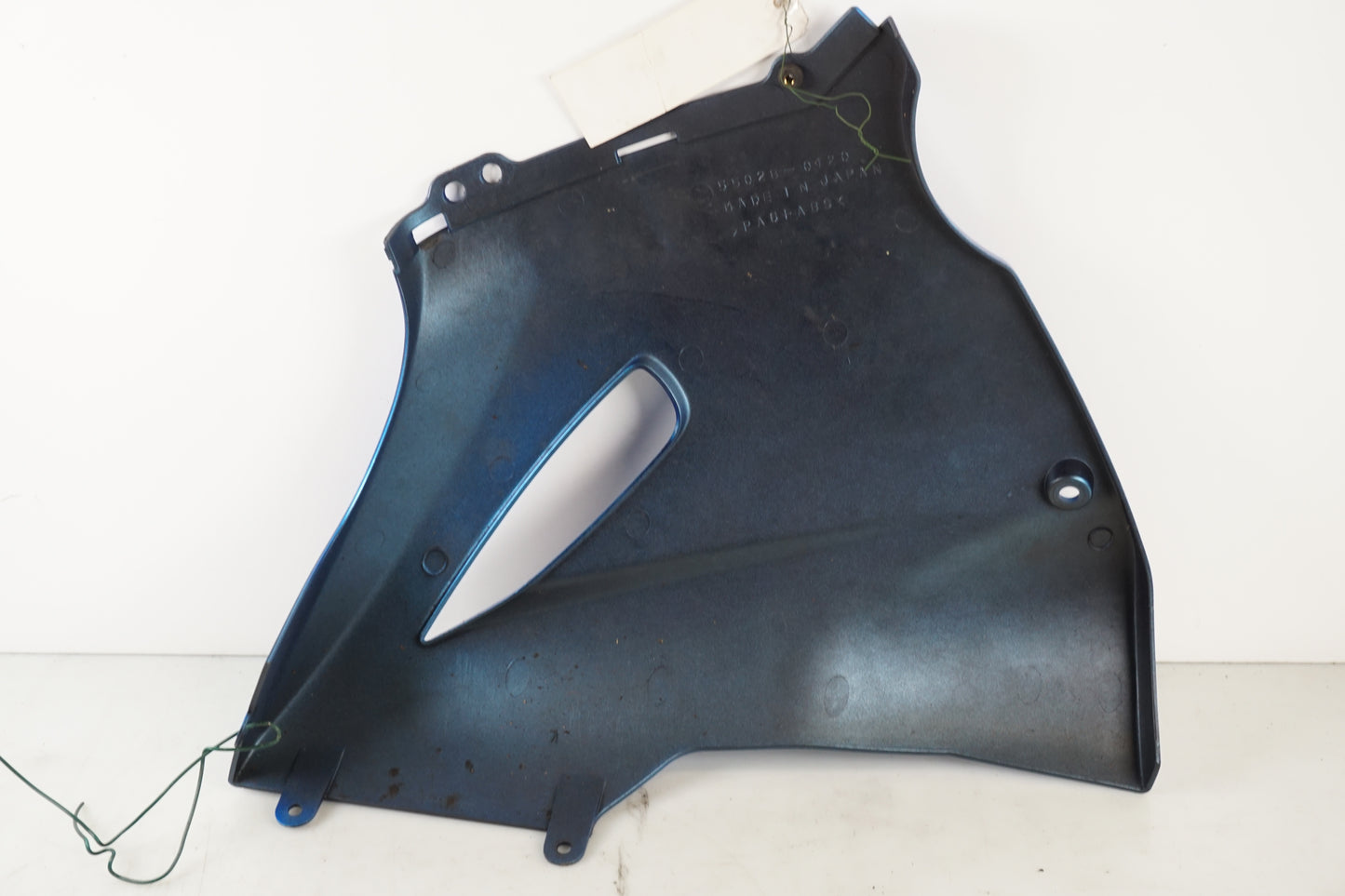 Extrabild1 på Magkåpa från en Kawasaki ER-6F -2007 motorcykel.