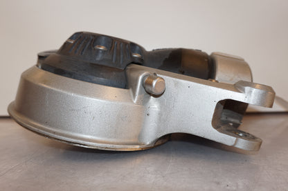 Vänster sida på Slutväxel från en Kawasaki GTR 1400 -2008 motorcykel.