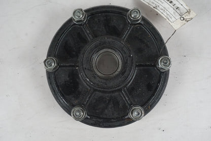 Baksidan på Drevfäste från en Yamaha FZ-8 -2011 motorcykel.