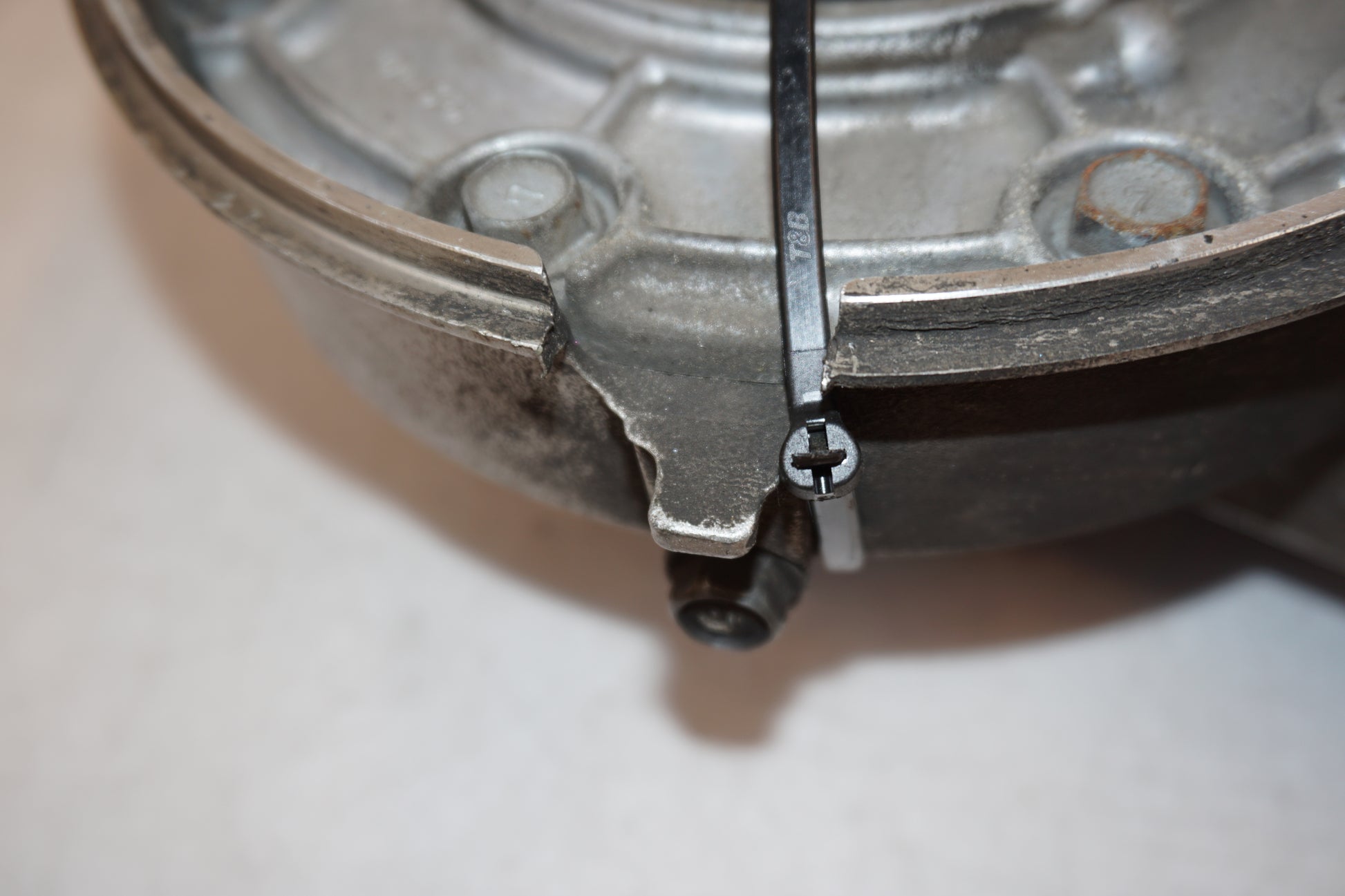 Extrabild6 på Slutväxel från en Kawasaki GTR 1400 -2008 motorcykel.