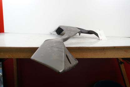 Höger sida på Magkåpa från en Kawasaki ZX-10R -2008 motorcykel.