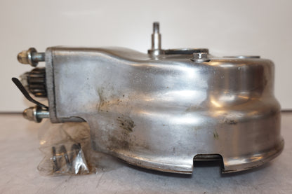 Vänster sida på Slutväxel från en Kawasaki VN 1600 Mean Streak -2004 motorcykel.