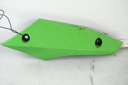 Framsidan på Magkåpa från en Kawasaki Z 1000 -2008 motorcykel.