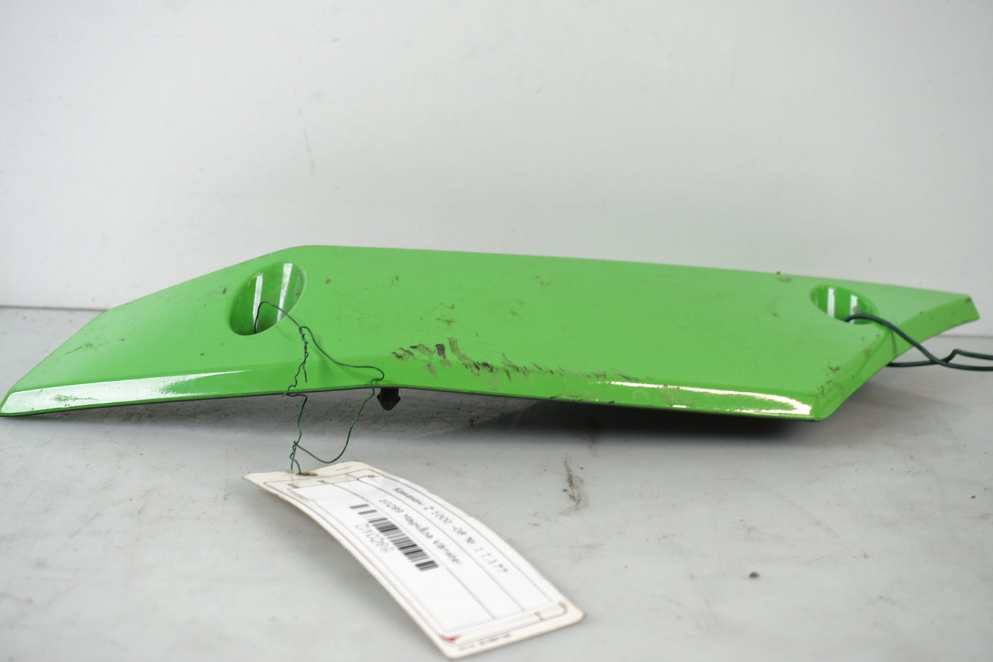 Vänster sida på Magkåpa från en Kawasaki Z 1000 -2008 motorcykel.