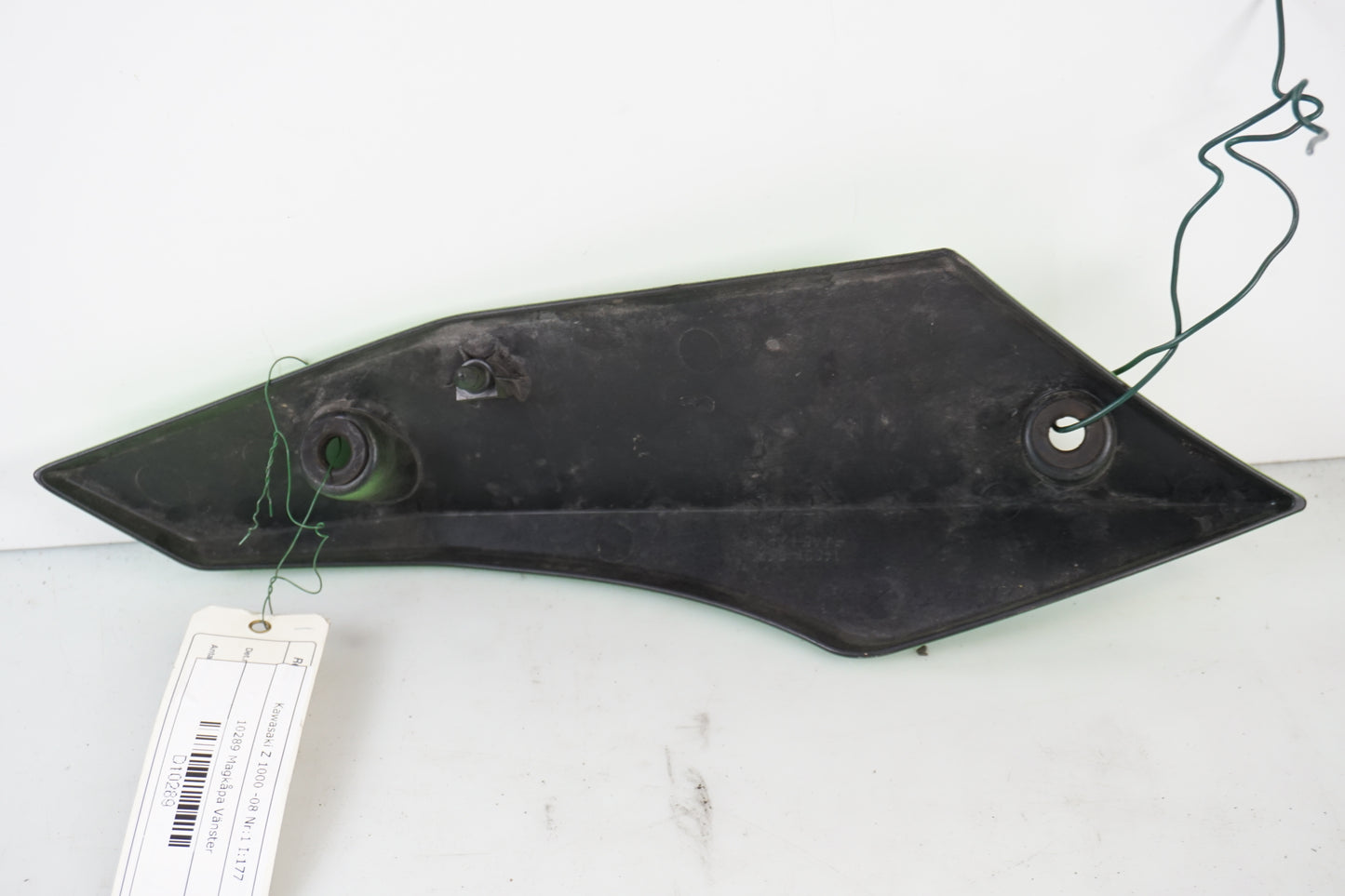 Snett nerifrån på Magkåpa från en Kawasaki Z 1000 -2008 motorcykel.