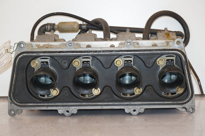 Snett uppifrån på Förgasare från en Kawasaki ZXR 400 -1993 motorcykel.