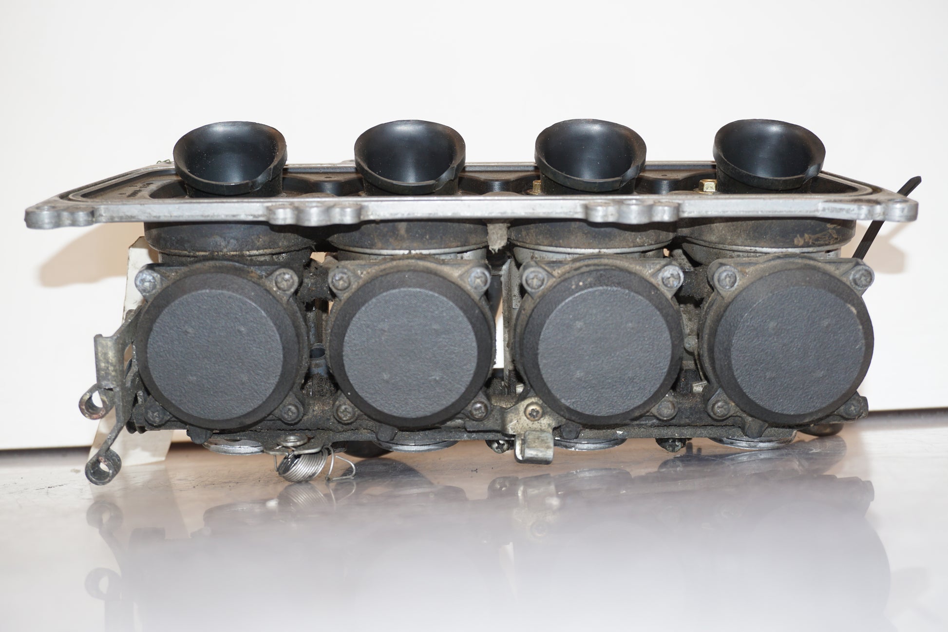 Extrabild1 på Förgasare från en Kawasaki ZXR 400 -1993 motorcykel.