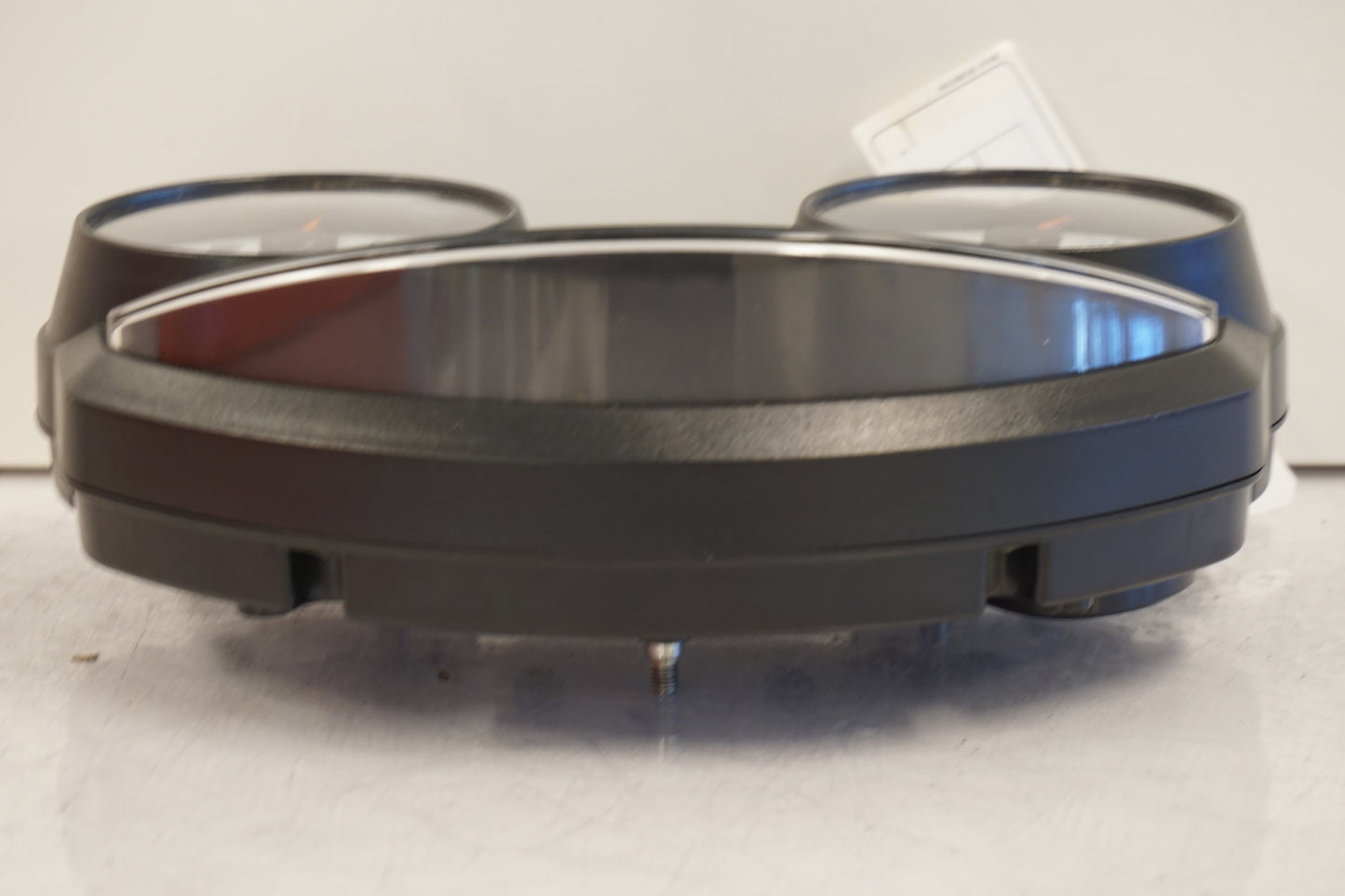 Vänster sida på Instrumentpanel från en Kawasaki ZZ-R 1400 -2007 motorcykel.